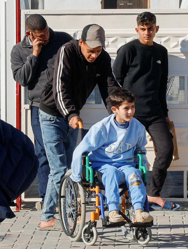 Warga Bersiap Tinggalkan Gaza Lewat Perbatasan Rafah