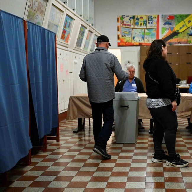 Warga Hungaria Antusias Hadiri Pemilu Parlemen di Budapest