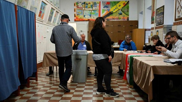 Warga Hungaria Antusias Hadiri Pemilu Parlemen di Budapest