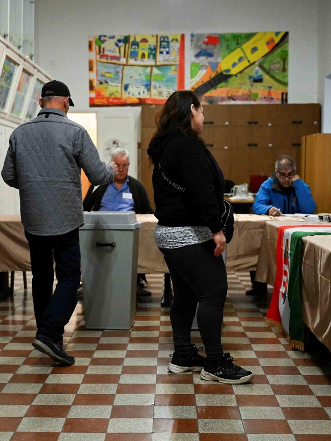 Warga Hungaria Antusias Hadiri Pemilu Parlemen di Budapest