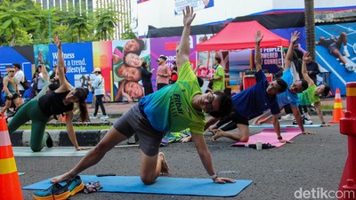 Yoga, Lari, hingga Podcast Mobile Ramaikan Event Fitbar di Jakarta