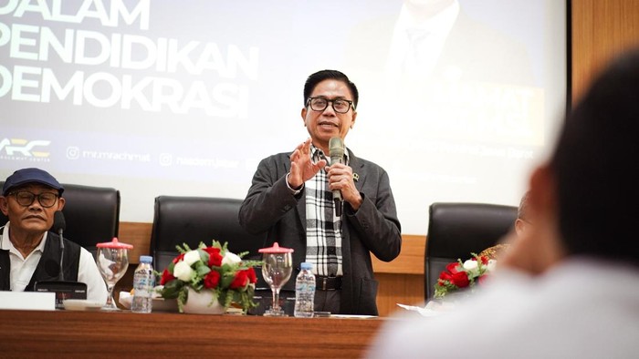 Anggota DPRD Provinsi Jawa Barat dar Fraksi NasDem, Mamat Rachmat.