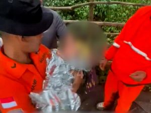 Video: Dibawa Ortu Mendaki Gunung Ungaran, Balita 1,5 Tahun Hipotermia