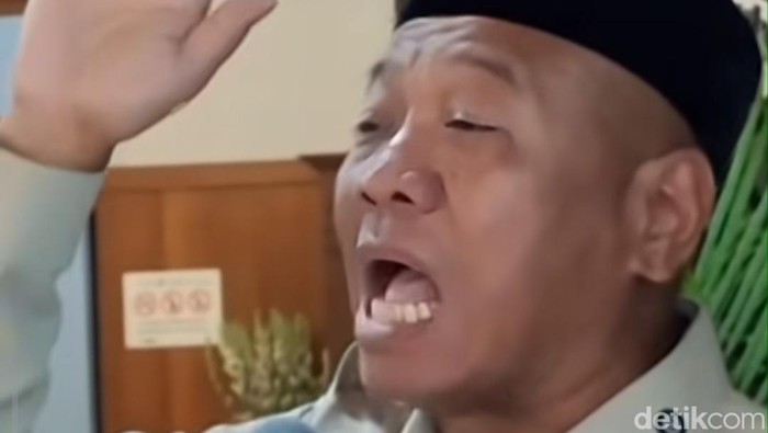 Bupati Tulungagung Gatut Sunu Wibowo berikan instruksi kepada bawahannya