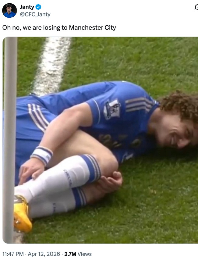 Meme: Ledek Arsenal, Fans Chelsea Malah Bersorak Dibantai Man City