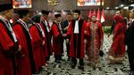 Detik-detik Anwar Usman Pingsan Usai Kirab Wisuda Purnabakti MK