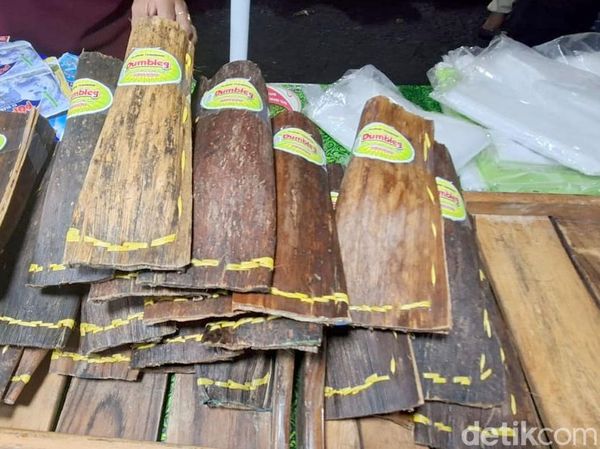 Dumbleg, Kue Era Kolonial yang Tetap Bertahan di Nganjuk
