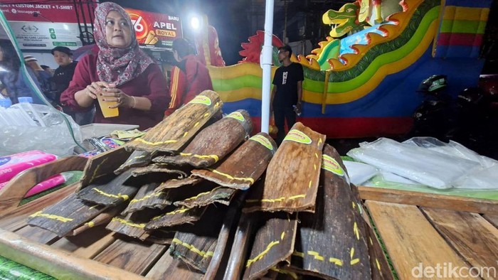 Dumbleg kue tradisional khas Nganjuk yang sudah ada sejak era kolonial