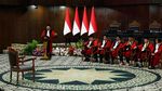 Haru! Anwar Usman Akhiri Pengabdian 15 Tahun di MK dengan Air Mata