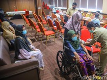 Jelang Haji, Jemaah Mulai Jalani Vaksinasi