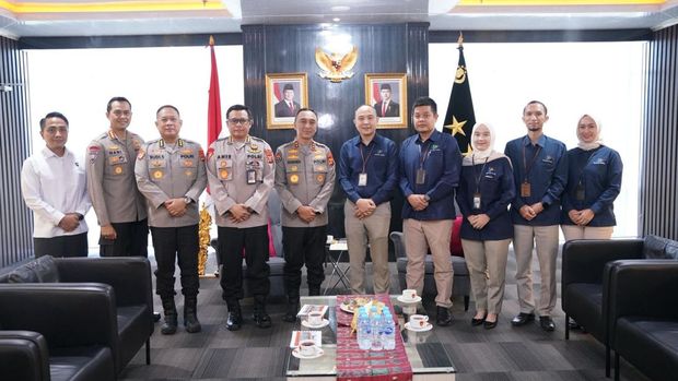 Kapolda Sumatera Selatan Irjen Sandi Nugroho Kapolda Sumatera Selatan Irjen Sandi Nugroho