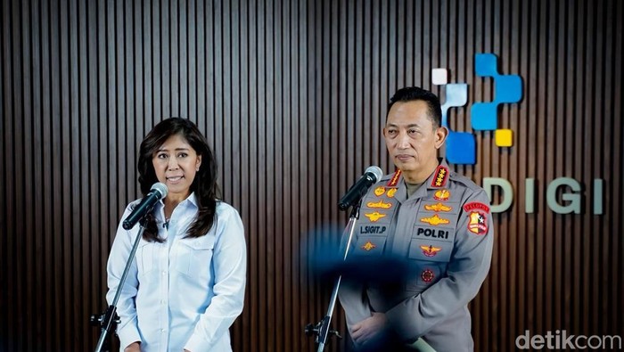 Kementerian Komunikasi dan Digital (Komdigi) bersama Kepolisian Republik Indonesia (Polri) resmi menandatangani nota kesepahaman (MoU) untuk memperkuat kerja sama dalam penanganan kejahatan di ruang digital, mulai dari penipuan online hingga judi online.