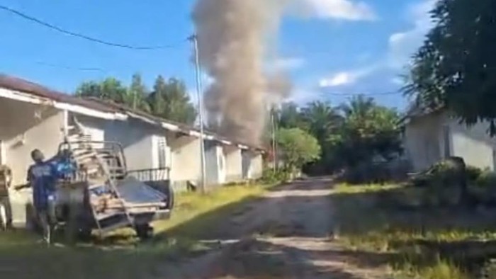 Konflik SAD dengan perusahaan sawit di Sarolangun, Jambi, berujung pembakaran mess