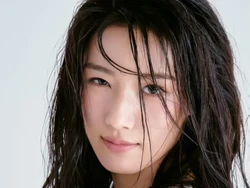 7 Potret Aktris China Lu Yu Xiao Tampil Memukau dengan Makeup No Makeup