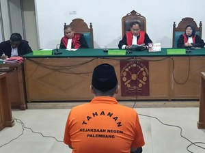 Eks Camat SU I Novran Terdakwa Kasus Penipuan Proyek Fiktif Divonis 2 Tahun Bui