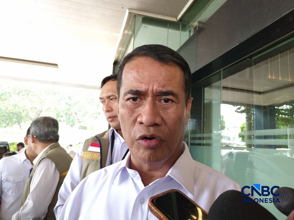 Menteri Pertanian/Kepala Badan Pangan Nasional (Bapanas) Amran Sulaiman saat ditemui di Kantor Pusat Perum Bulog, Jakarta, Senin (13/4/2026). (CNBC Indonesia/Martyasari Rizky)