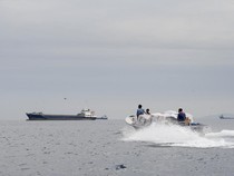 AS Blokade Selat Hormuz, Iran: Kapal Anda Akan Ditenggelamkan Rudal Kami!