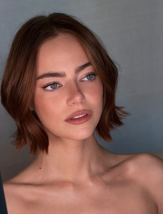 The bendy bob menggabungkan model pixie yang sudah memanjang dengan bob sepanjang dagu. Dibuat dengan gelombang alami, gaya ini menyamarkan rambut yang berantakan dan ujung rambut yang lemas.Foto: Instagram