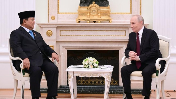 Presiden Prabowo Subianto bertemu Presiden Rusia Vladimir Putin di Istana Kremlin, Moskow, Senin (13/4/2026). (Muchlis Jr - Biro Pers, Media, dan Informasi Sekretariat Presiden)