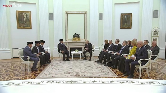 Presiden Prabowo Subianto dan Presiden Vladimir Putin