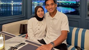 So Sweet! Rizky Ridho dan Istri Pamer Momen Makan Malam