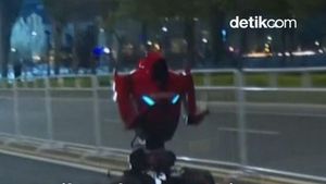 Video Kala Robot Ikut Half Marathon di China