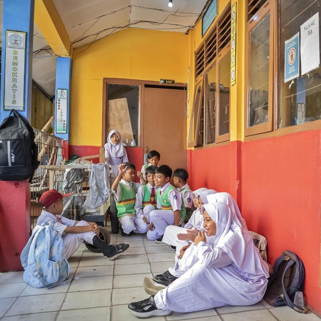 Sekolah Terdampak Sengketa Lahan, Siswa Harus Belajar Bergantian