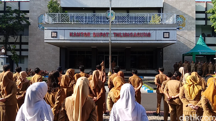 Suasana kantor Pemkab Tulungagung usai OTT KPK