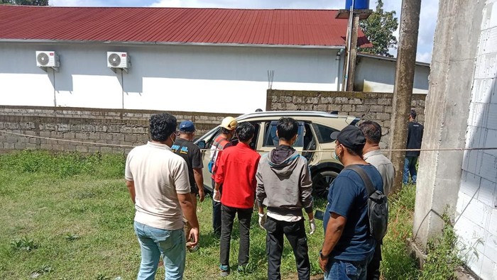 Pria  29 tahun asal Jepara yang ditemukan tewas dalam mobil parkir di Condongcatur, Sleman, diduga meninggal akibat keracunan gas karbon monoksida.