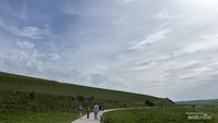 Jalan Menuju Tebing dan Pantai