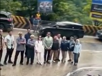 Viral Rombongan Mobil Dikawal Polisi Berhenti dan Foto-foto di Tanjakan Sitinjau Lauik