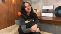 Wulansari membuat figurines Aldi Taher karena memang suka mainan. Hobi koleksi mainan dan sudah jualan dari 2020, tulisnya di Instagram dilihat pada Senin (13/4/2026). (Foto: dok Instagram wulansarijude)