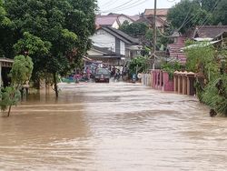 Banjir di Muara Enim Rendam Ratusan Rumah Warga