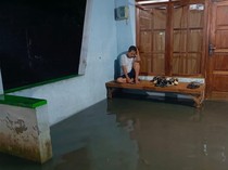 Anak Sungai Bengawan Solo Meluap, Sejumlah Wilayah di Baki-Grogol Banjir