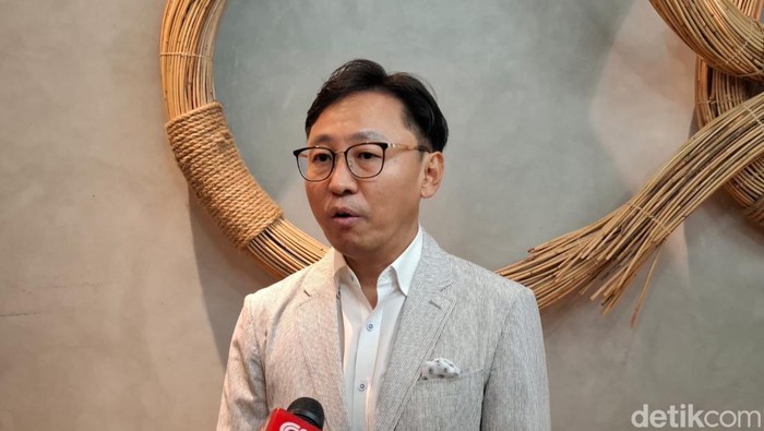 Corporate Planning General Manager PT Lotte Chemical Indonesia (LCI) Lee Dae Lo