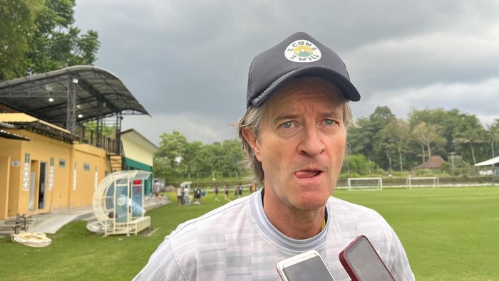 Direktur Teknik PSS Sleman, Pieter Huistra menyebut mental pemainnya drop usai kalah dari Barito Putera. 