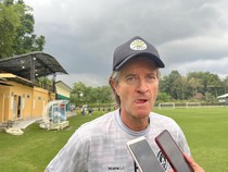 Kata Huistra Saat Ditanya Apa Balik Jadi Head Coach Usai PSS Promosi