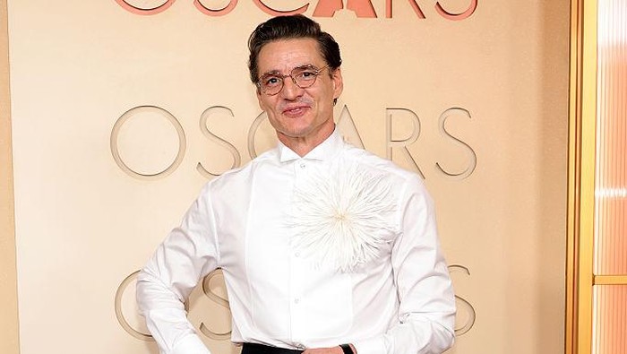 HOLLYWOOD, CALIFORNIA - MARCH 15: Pedro Pascal attends the 98th Oscars at Dolby Theatre on March 15, 2026 in Hollywood, California. (Photo by Kevin Mazur/Getty Images)