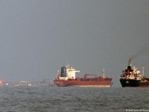 Iran Kembali Tutup Selat Hormuz