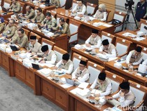 Video Menteri Haji Setop Bahas Wacana War Tiket: Terlalu Prematur