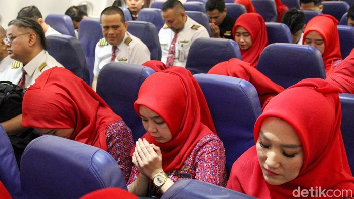 Sebanyak 198 awak kabin diberangkatkan oleh Lion Air untuk mendukung operasional penerbangan haji.
