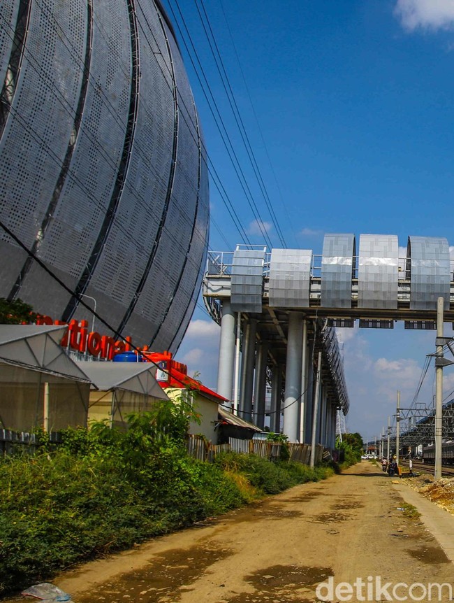Melihat Progres Proyek Stasiun JIS, Ditarget Beroperasi Juni 2026