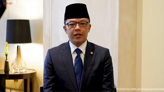 Menlu Sugiono.