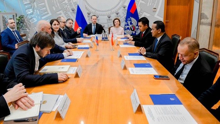 Menteri ESDM Bahlil Lahadalia bertemu Menteri Energi Rusia Sergey Tsivilev