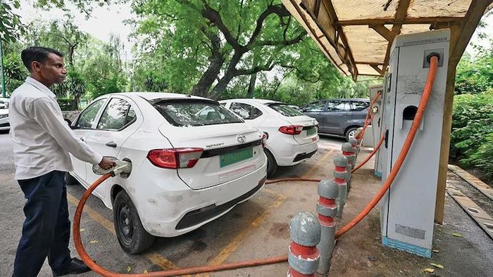 Mobil listrik di India.