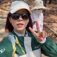 Selamat! Park Shin Hye Hamil Anak Kedua, Tetap Produktif Pamer Foto Hiking