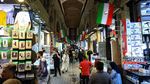 Pasar Bersejarah Iran Bangkit di Bawah Bayang Perang