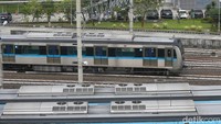 Proyek ini menjadi bagian dari upaya pengembangan jaringan transportasi massal di wilayah penyangga ibu kota. Pengembangan jalur tersebut digarap oleh PT MRT Jakarta bersama pihak swasta. Studi kelayakan dilakukan untuk mengkaji berbagai aspek, mulai dari teknis, ekonomi, hingga dampak lingkungan sebelum proyek dilanjutkan ke tahap pembangunan.