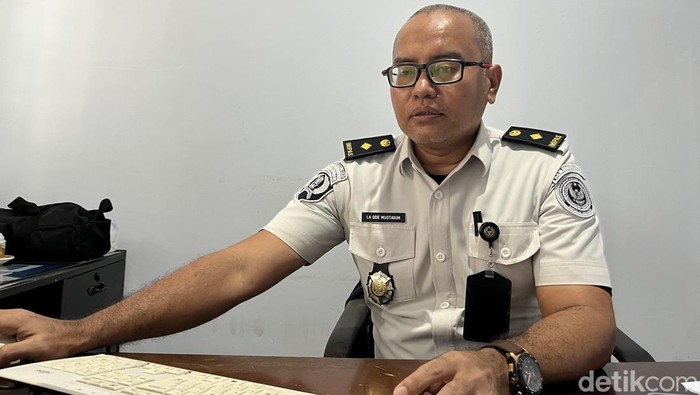 Plh Kepala Rutan Kelas IIA Kendari La Ode Mustakim.