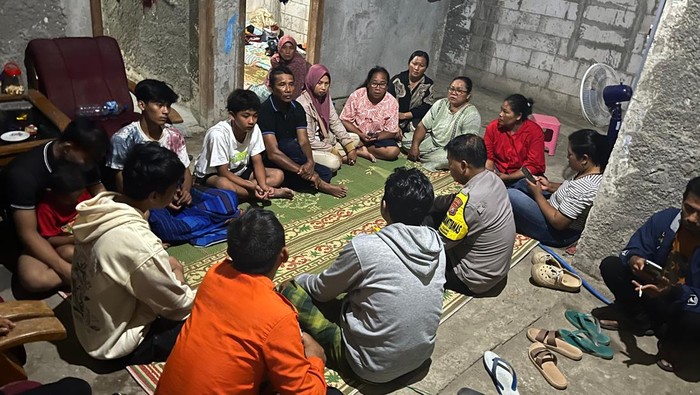 Proses pencarian balita hilang misterius di Madiun